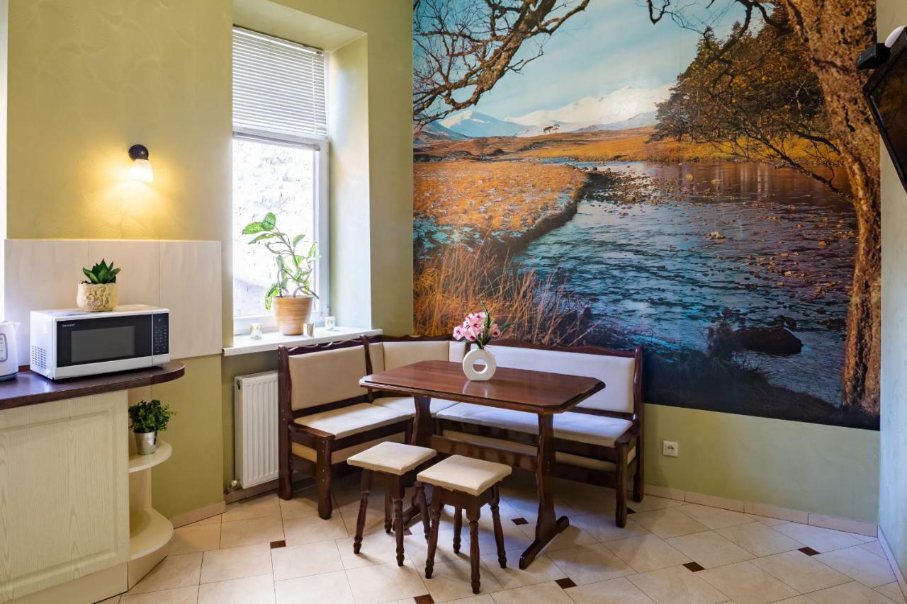 Alfa Apartments Kniazia Romana 11 Lviv Exteriör bild
